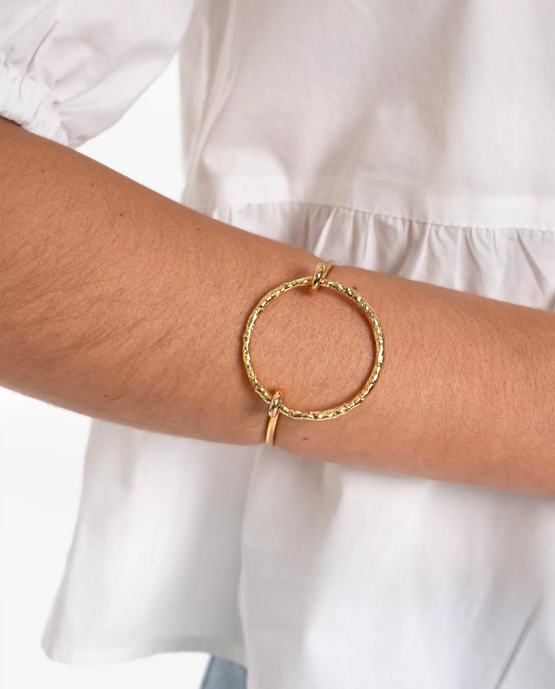 THE-ARE BRAZALETE CIRCLE · BAÑO ORO* Pulseras