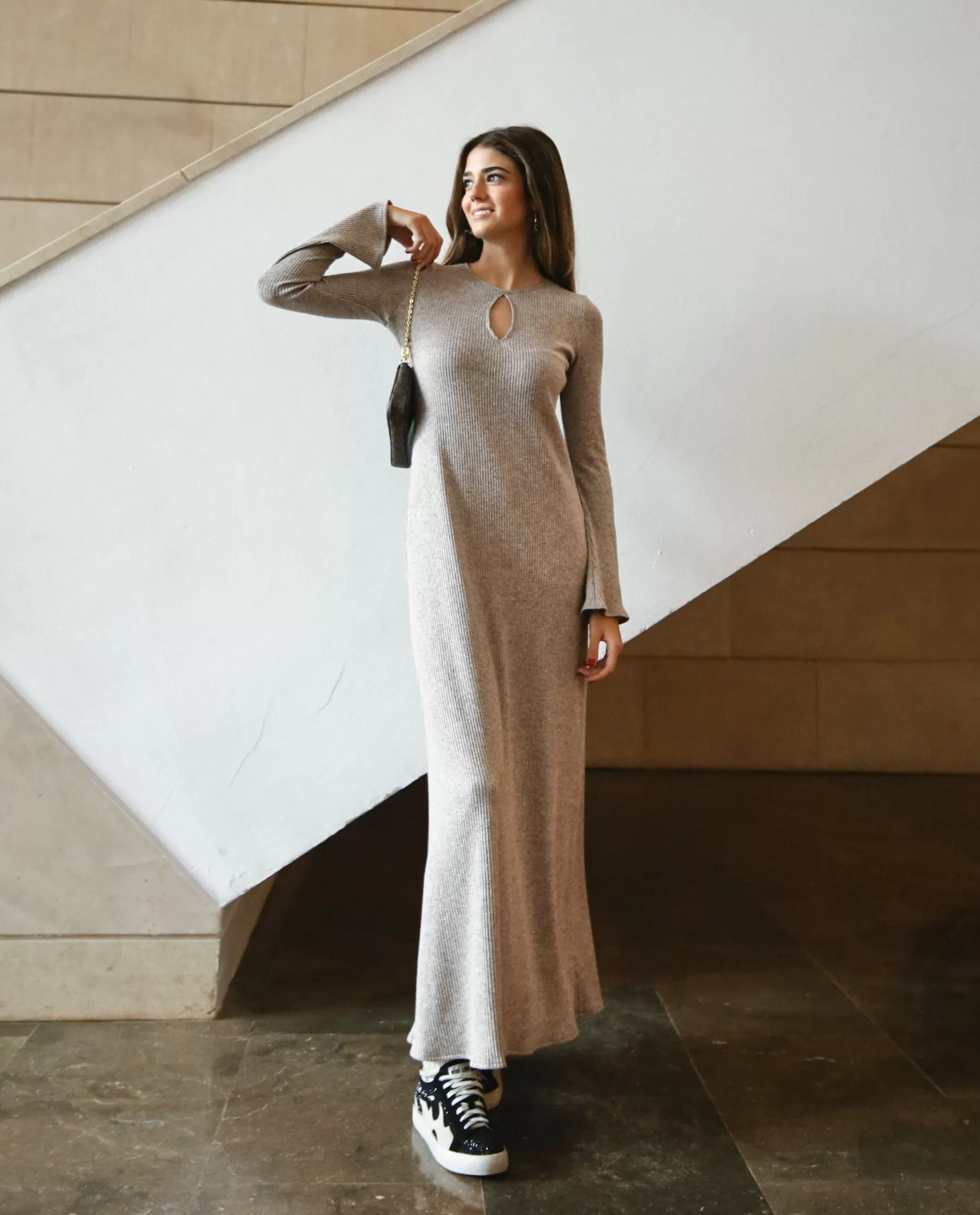 THE-ARE VESTIDO SPOTLIGHT · BEIGE* Vestidos